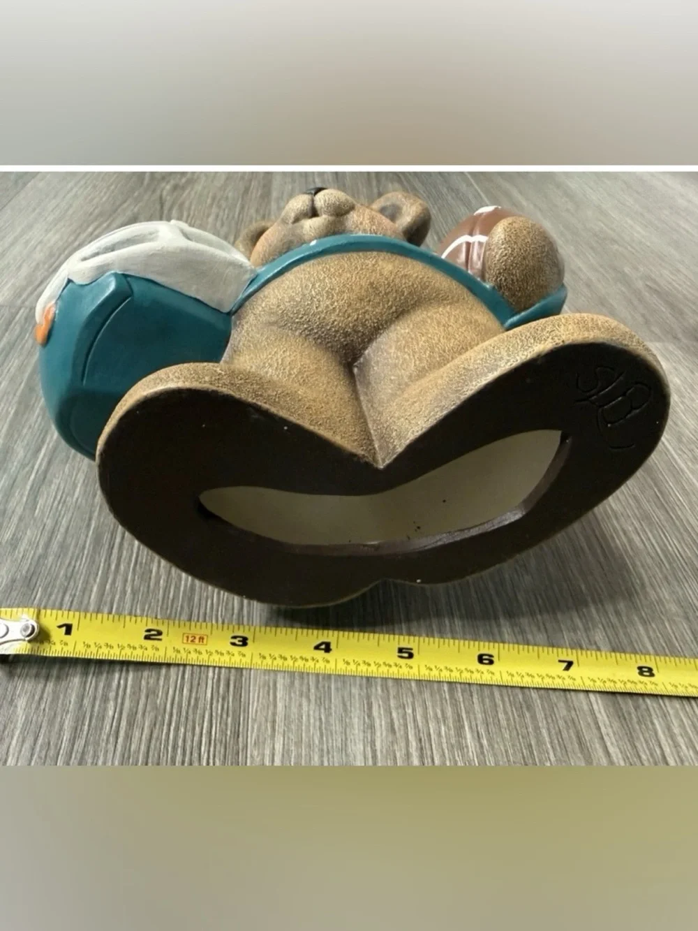 Miami Dolphins Hand Painted Ceramic Bear With Football/hemlet Dan Marino NFL
#13 - Picture 10 of 11